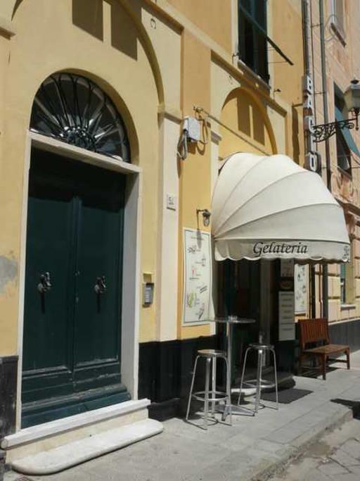B&B Portobello Сестри Леванте Екстериор снимка